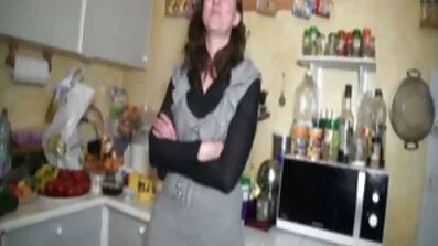 Den pumpede mand vendte massage til en spanking med en uforglemmelig blo gratis porofilm