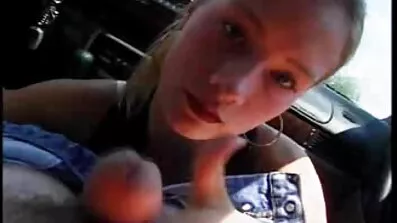 Cumshot tæver i strømper er trætte af at gratis porofilm slå i stram anus