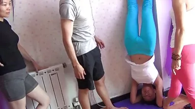 To pornofilm ældre kvinder Buom