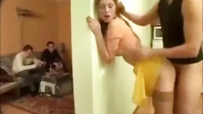 Sort engelsk sexfilm pik bangs hvid piges ømme vagina