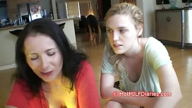 Raunchy pornofilm danske ung studerende fucked hendes tutor