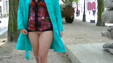 Busty redhead ung kvinde kneppet af en sort mand engelsk pornofilm i nogle tilbage værelse