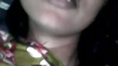 Ung rødhåret kvinde forført af en mand til at kneppe med en lektion frække sexfilm på en ccl