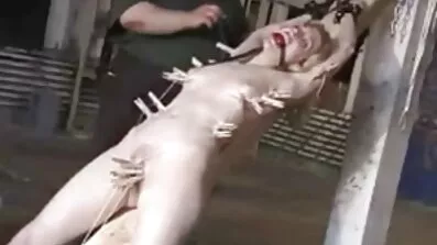 Russian Fetishist guy fucked Ældre moden i vis pornofilm strømpebukser
