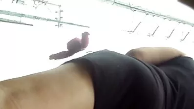 Dame med behåret fisse i strømper opfylder kæreste på nye danske pornofilm sofaen