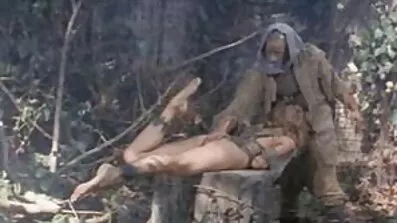 Den gratis pornofilm blonde stak et par fingre i hendes fisse og lavede en dejlig cumshot