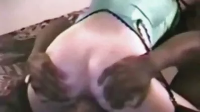 Frække blonde gået strimler på danske retro pornofilm trapperne