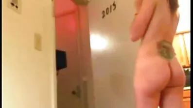 Slutty redhead onanerer hårdt i bdsm stil med sexfilm modne damer køn maskine