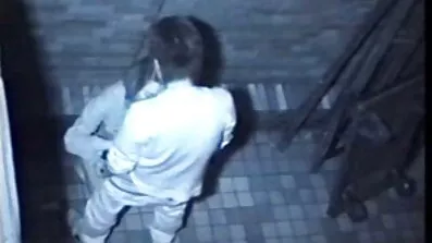 Rollespil gratis porofilm med en brunette slutter med beskidt køn på en stol
