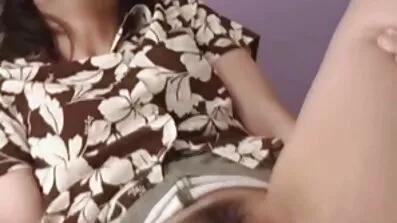 Lækker sort pige tvunget af hvid fyr til at gamle danske pornofilm blive kneppet