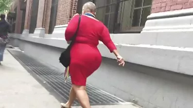 Forførende rødhåret gratis danske pornofilm pige forsøger candid outfits